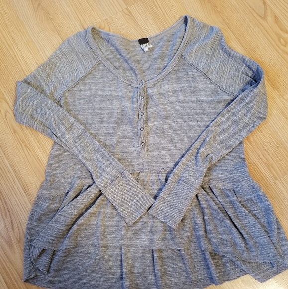 Free People Tops - We The Free Long Sleeve High Lo Top Extra Small